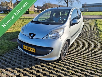 Peugeot 107 1.0-12V XS Urban Move