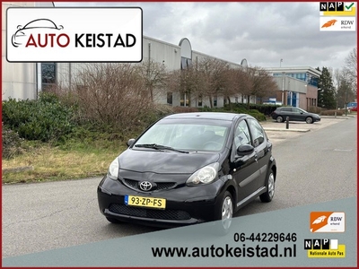 Toyota Aygo 1.0-12V 5-DEURS ELEKTR. RAMEN/ 1 JAAR APK! VELE