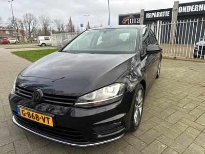 Volkswagen Golf 1.2 TSI Connected Series