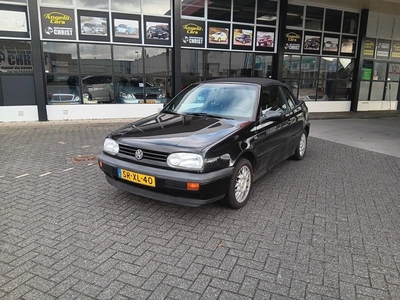 Volkswagen Golf Cabriolet 1.8