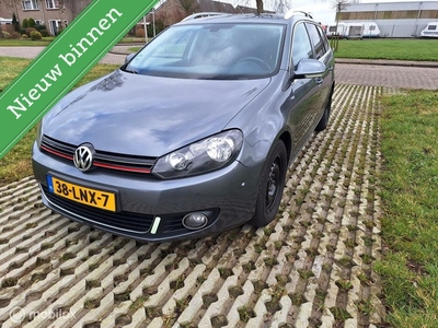 Volkswagen Golf Variant 1.6 TDI Highline BlueMotion