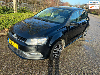 Volkswagen Polo 1.0 Allstar Luxe / 5drs / Stoelverwarming / Parkeersensor V+A