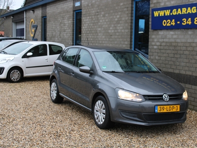 VOLKSWAGEN POLO 1.4-16V Comfortline Automaat aangepast invalide