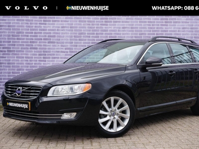 Volvo V70 T4 Nordic+ | AUTOMAAT | Parkeerverwarming | Lederen bekleding | High Performance Audio | Verwarmde stoelen | Trekhaak | Bi-Xenon koplampen | Standkachel | Voorruit verwarming |