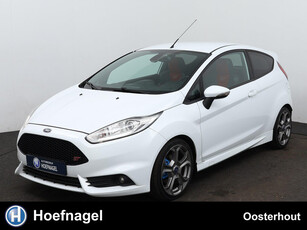 Ford Fiesta 1.6 ST1 Stoelverwarming | Camera | Parkeersensoren