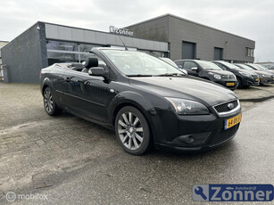 Ford Focus 2.0-16V Futura