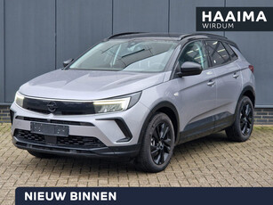 Opel Grandland 1.2 Turbo GS Black Pack | Automaat | Stoel en stuurverwarming | Navigatie | Achteruitrijcamera | Comfort stoelen | Adaptive cruise control | Parkeersensoren voor en achter | Led verlichting | Climate control