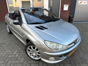 Peugeot 206 CC 2.0-16V Roland Garros / Leder / Clima / Cruise