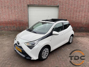 Toyota Aygo CABRIO 1.0 VVT-i x-play limited CAMERA CARPLAY