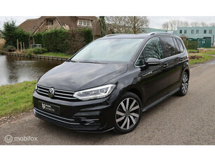 Volkswagen Touran 1.5 TSI R-Line / 7persoons / Navi / Trekh