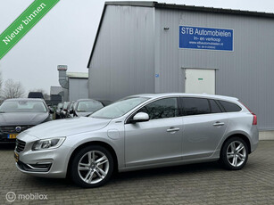 Volvo V60 2.4 D6 AWD Plug-In Hybrid Summum, Alle opties