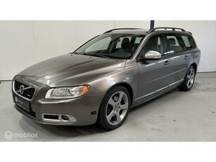 Volvo V70 2.5T R-Design AUTOMAAT