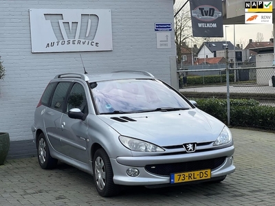 Peugeot 206 Benzine