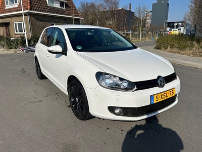 Volkswagen Golf Benzine