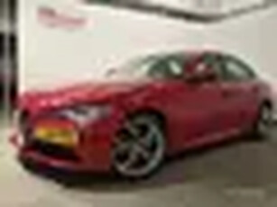 Alfa Romeo Giulia 2.0T 200pk Super Business 147kw Navi / Carplay / Camera / Navi / Winter Pack