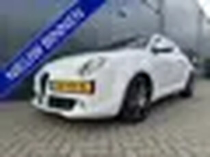 Alfa Romeo MiTo 1.4 T Distinctive Zwarte hemelbekleding Navigatie