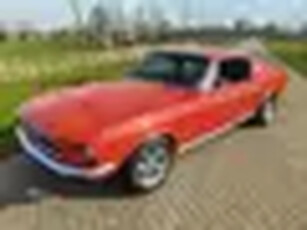 Ford Mustang FASTBACK C CODE (bj 1967, automaat)