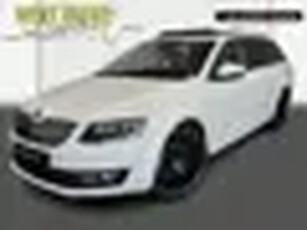 ŠKODA Octavia Combi 1.4 TSI Greentech Style Businessline✅Panoramadak✅Sportstoelen✅Stoelverwarming✅Le