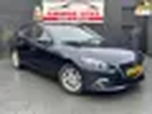 Mazda 3 2.2D Skylease E.U€4750 / NL€5500