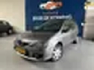 Mazda Premacy 1.8i Exclusive,bj.2005,kleur:grijs ! 5 deurs,airco,trekhaak,NAP met 141890 km.en APK t