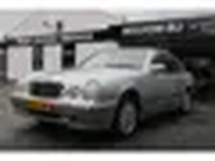 Mercedes-Benz E-klasse 280 Avantgarde /NL Geleverd / AUTOMAAT / Airco / CruiseControl /