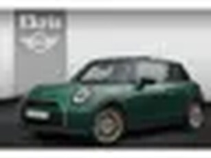 Mini 3-Deurs Cooper C Favoured / Panorama Dak / Stoel en Stuurverwarming