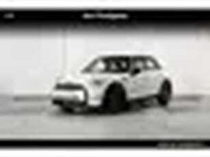 MINI 5-deurs Cooper Classic uitvoering Park Distance Control Navigatiesysteem Apple Carplay