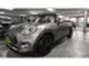 MINI Cabrio 1.5 Cooper Chili Serious Business 94285 Km navi Pdc