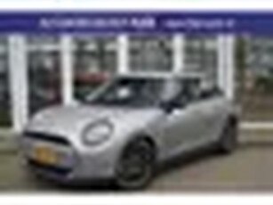 MINI Cooper E Essential 40.7 kWh NIEUW 17 INCH Electric Elektrisch