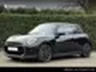 MINI Cooper E Panorama 18