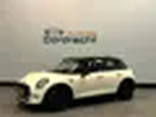 Mini Mini 1.5 Cooper Business1e EigenaarNaviPDCHead-UpLage kmDealer Onderhouden