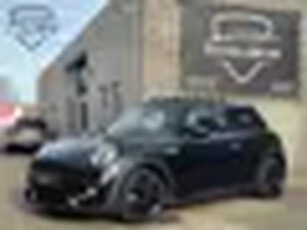 Mini Mini 1.5 Cooper JCW/Pano/Harman&Kardon/NAP/Eerste eigenaar