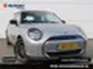 Mini Mini Cooper E Essential XS 40.7 kWh Direct leverbaar !! Uniek !! Nieuw!!