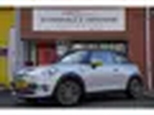 MINI Mini Electric Charged 33 kWh / BTW / Leer / Stoelverwarming / Harman Kardon /