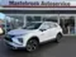 Mitsubishi Eclipse Cross 2.4 PHEV Intense+ staat in Hardenberg