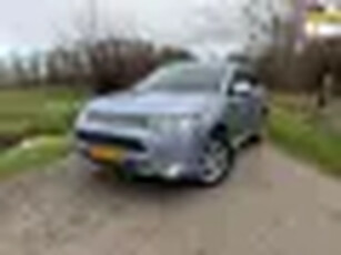 Mitsubishi Outlander 2.0 PHEV Instyle / Automaat / LM Velgen / Leder/ Camera / Schuifkanteldak / Ele