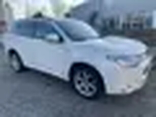 Mitsubishi Outlander 2.0 PHEV Instyle+ -B (bj 2014)