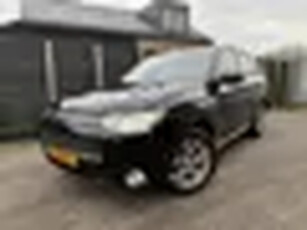 Mitsubishi Outlander 2.0 PHEV Instyle NL-auto, schuifdak, leder, navi