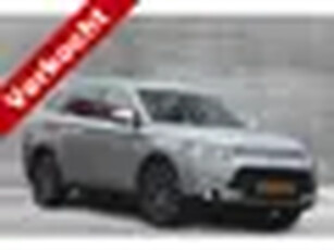 Mitsubishi Outlander 2.0 PHEV Limited Edition X-Line Navigatie Schuif-kanteldak Leer Stoelve