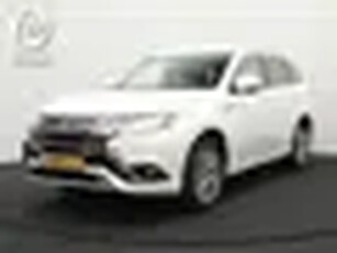 Mitsubishi Outlander 2.4 Intense Plug in Hybrid 225pk PHEV Apple Carplay Parkeersensoren Stoel