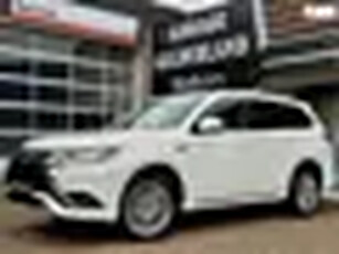 Mitsubishi Outlander 2.4 PHEV Pure+ Leder/Alcantara Apple/Android Bi-Xenon Full-Led Cruise