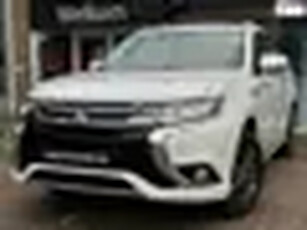 Mitsubishi Outlander PHEV Pure+ Volleder Navi Pano Camera Cruise Climate Full-Option's