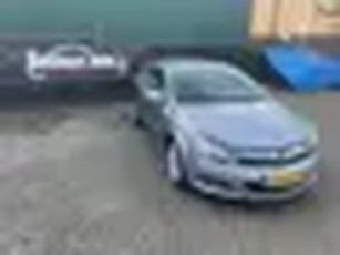 Opel Astra GTC 1.6 Cosmo