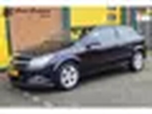 Opel Astra GTC 1.6 Cosmo Airco! Nette Auto!