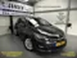 Opel Astra Sports Tourer 1.4 Turbo Design Edition !!