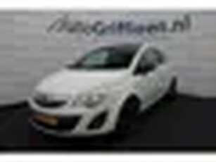 Opel Corsa 1.4-16V Cosmo keurige hatchback met leer