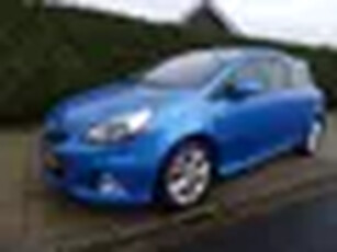 OPEL CORSA 1.6-16V TURBO OPC-141 Kw-Leer-Clima-Navi-Blth-Pdc-Usb