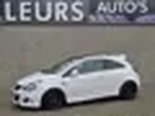 Opel Corsa 1.6-16V Turbo OPC