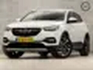 Opel Grandland X 1.2 Turbo Business Executive (APPLE CARPLAY, GROOT NAVI, CLIMATE, TREKHAAK, KEYLESS