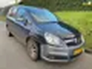 Opel Zafira 1.8 automaat - Kleine schade - Little damage